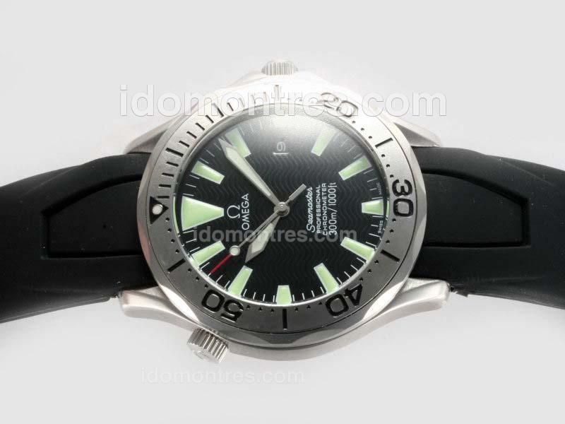 Omega Seamaster Automatic with Black Dial-Rubber Strap