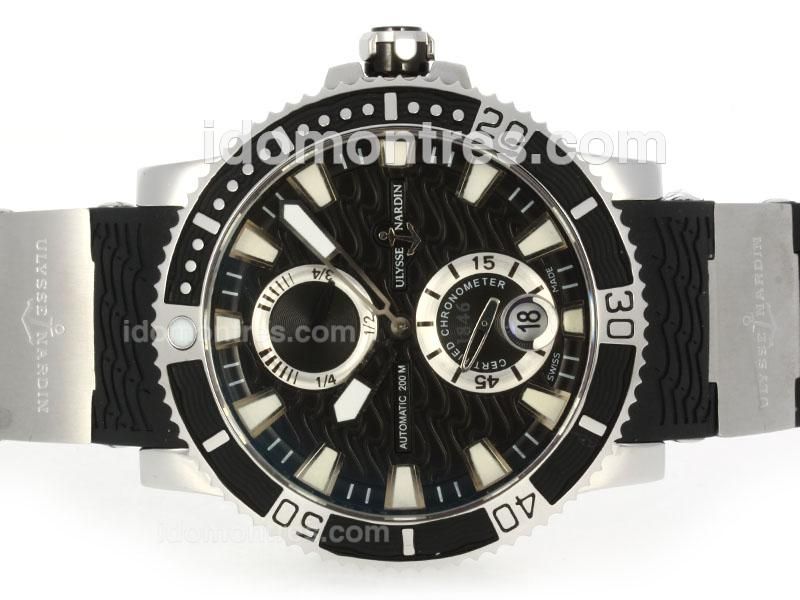 Ulysse Nardin Maxi Marine Diver Working Power Reserve Automatic with Black Dial and Bezel-Rubber Strap